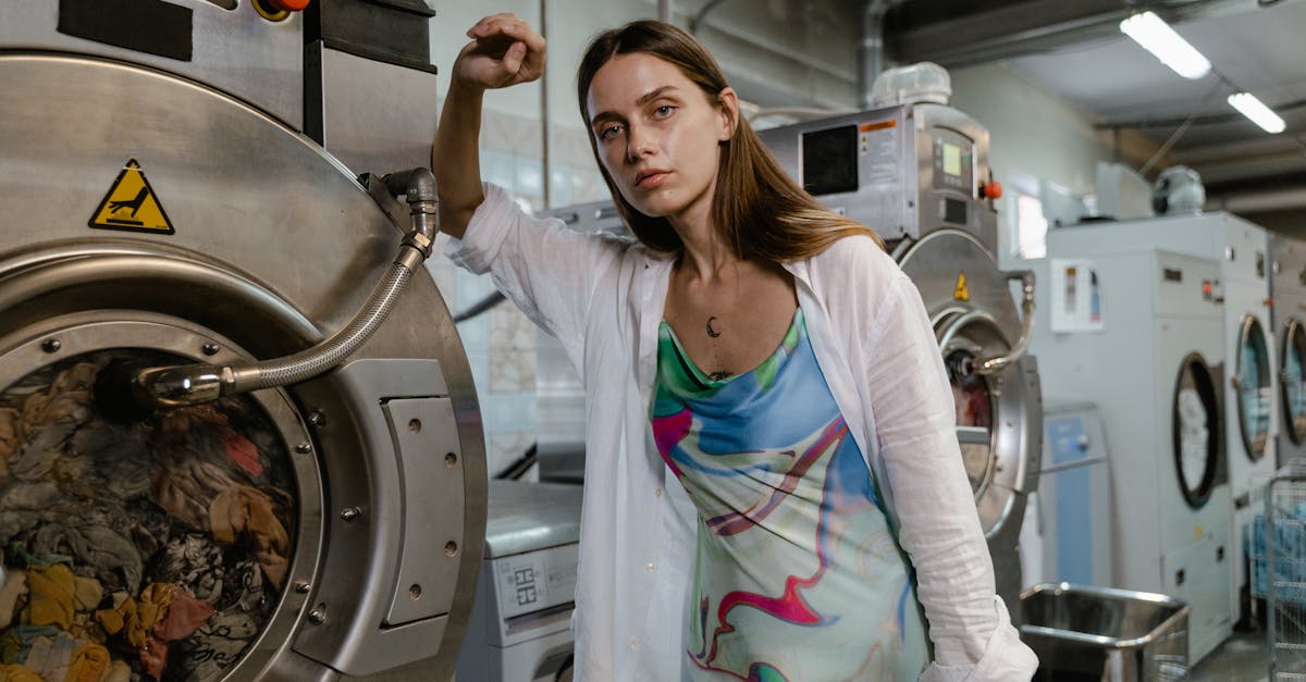 The Role of Fabric Softener in Bedding Cleaning